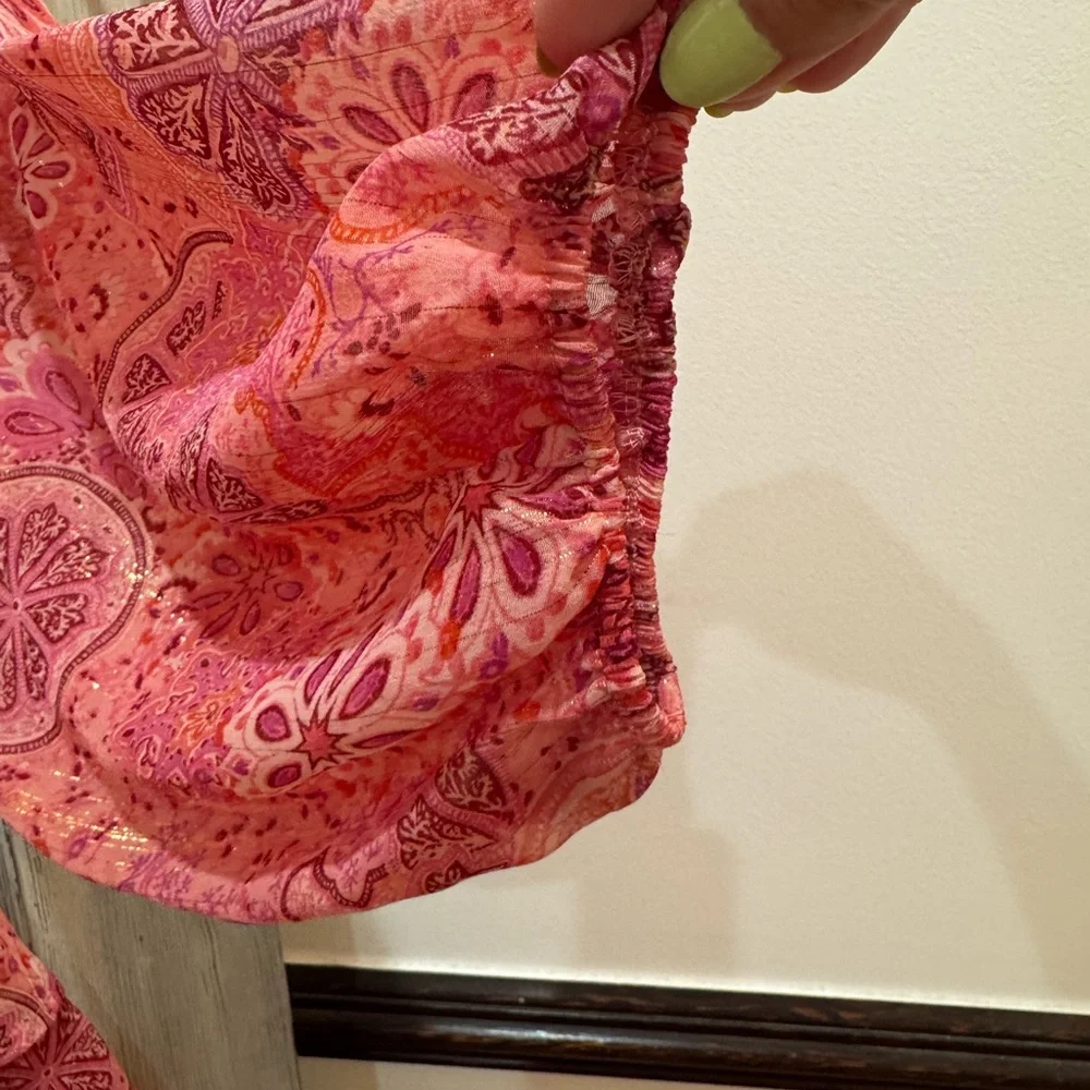 FATE FLORAL PRINT TIERED MINI DRESS IN PINK SIZE MEDIUM BOHO - Picture 3 of 9